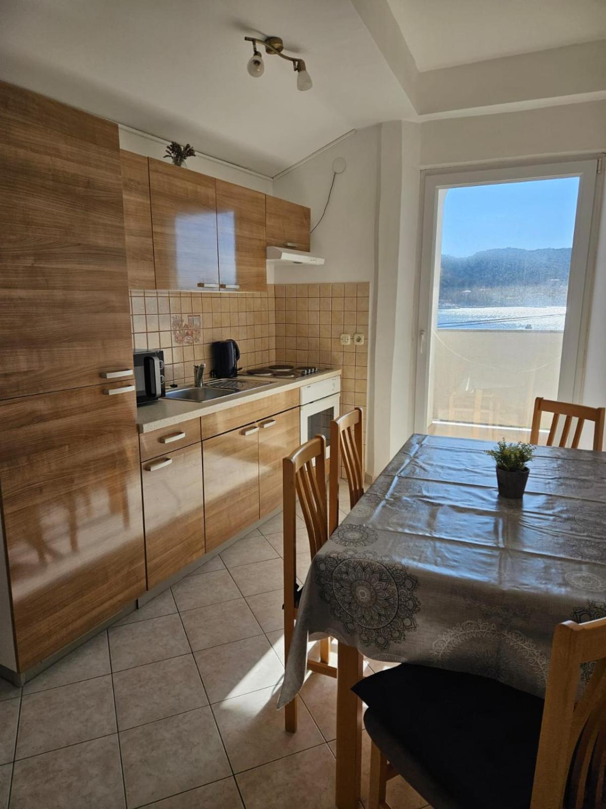 Pljesa Apartments Supetarska Draga Exterior photo