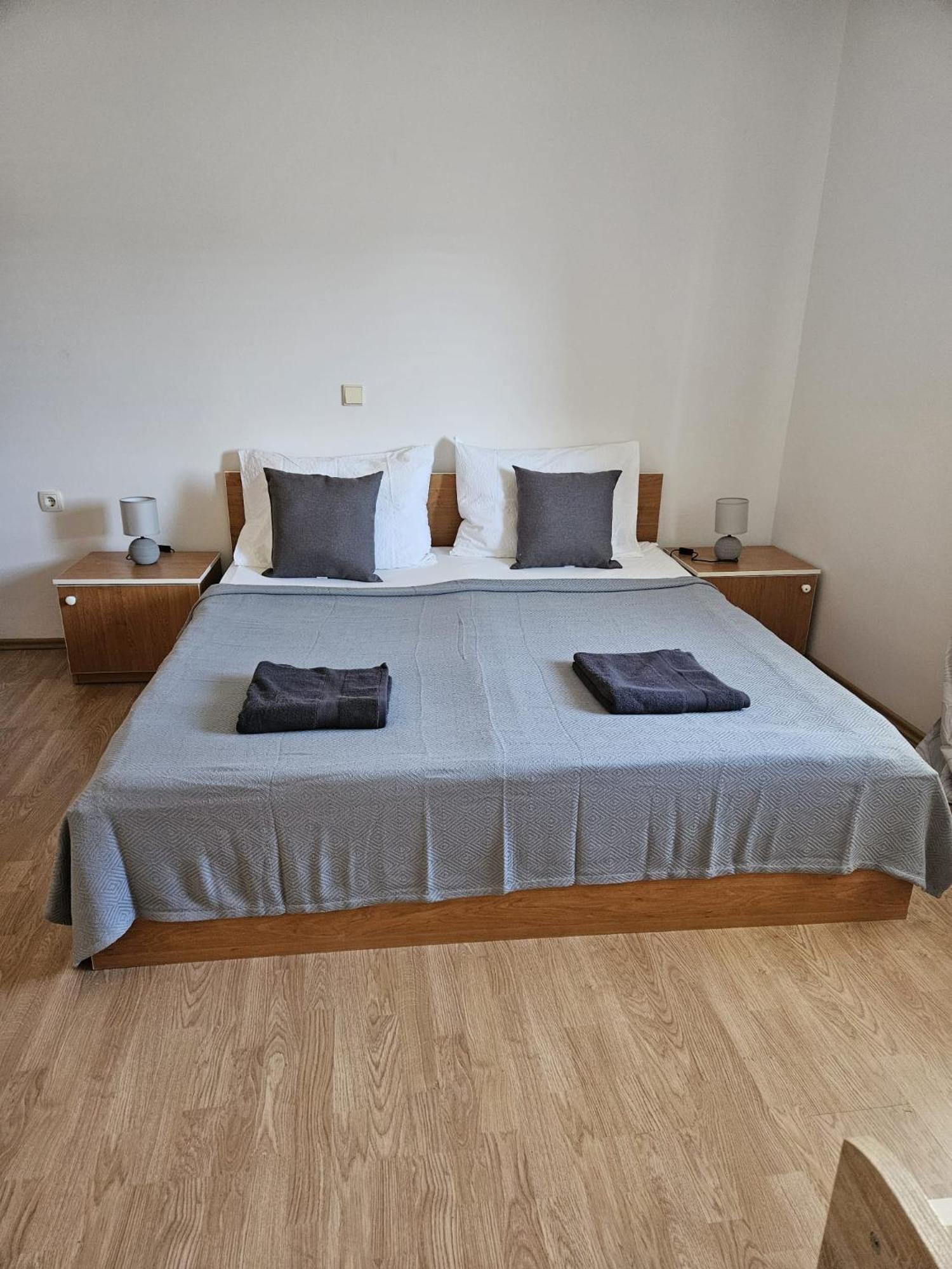 Pljesa Apartments Supetarska Draga Room photo